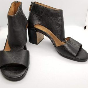 Gentle Souls Kenneth Cole Charlene Sandal Booties